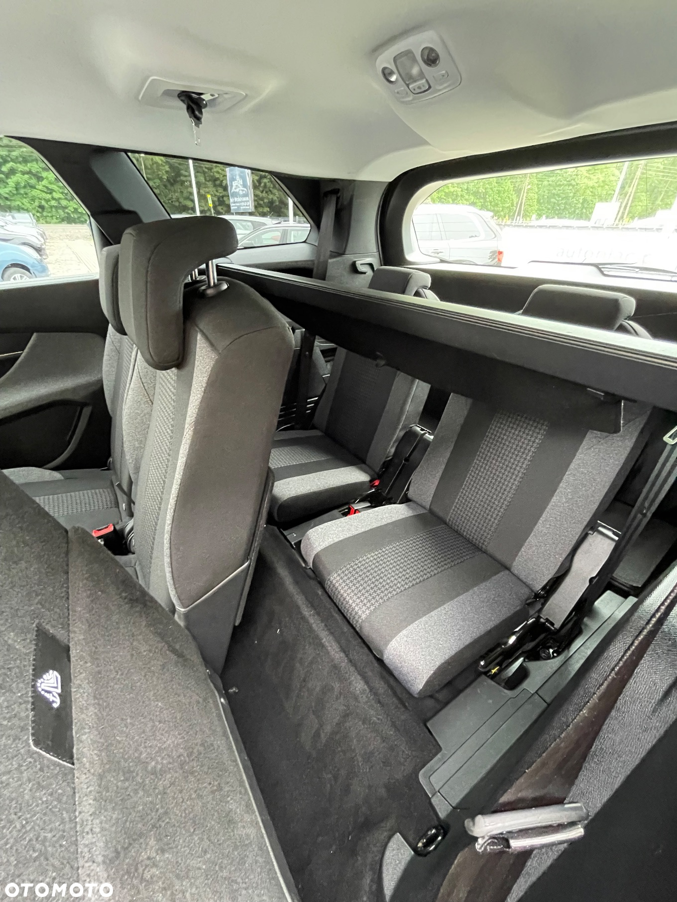 Peugeot 5008 1.5 BlueHDi Active S&S EAT8 - 24