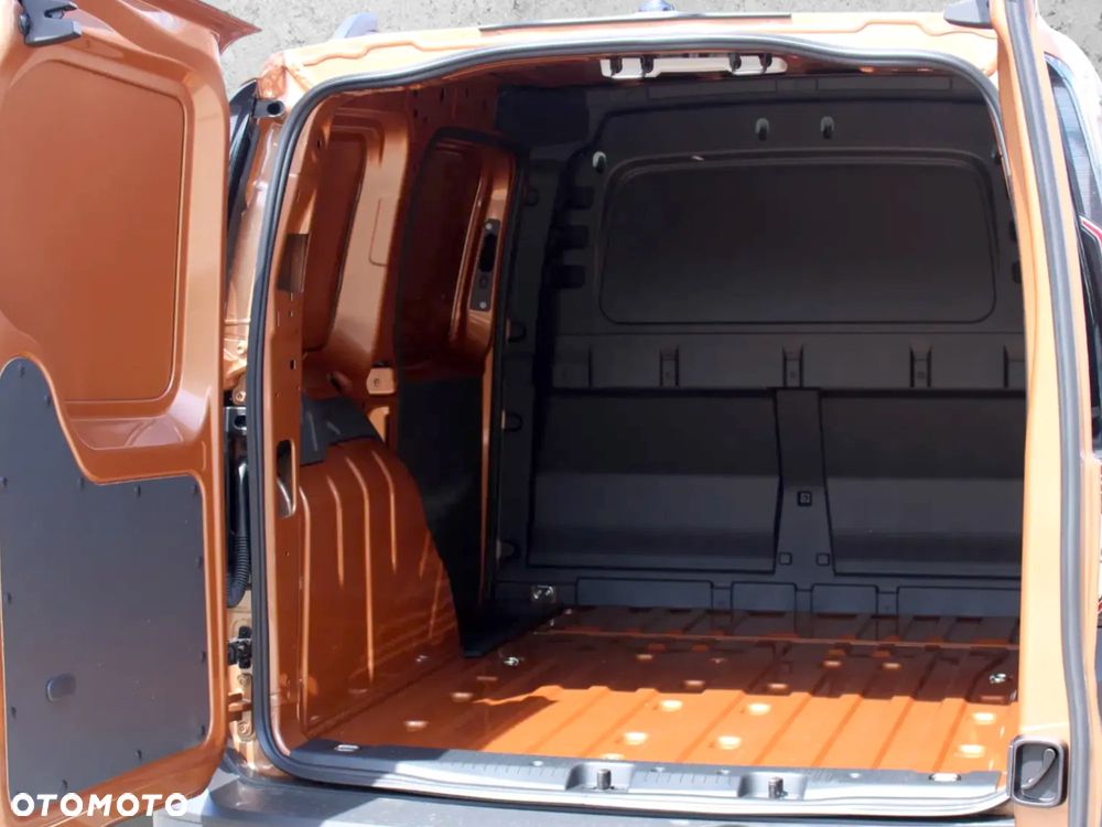 Volkswagen Caddy Cargo - 12