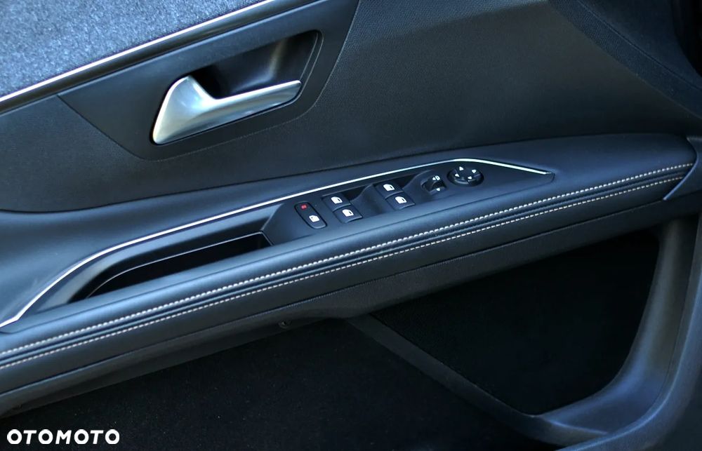 Peugeot 5008 1.2 PureTech GT S&S EAT8 - 19