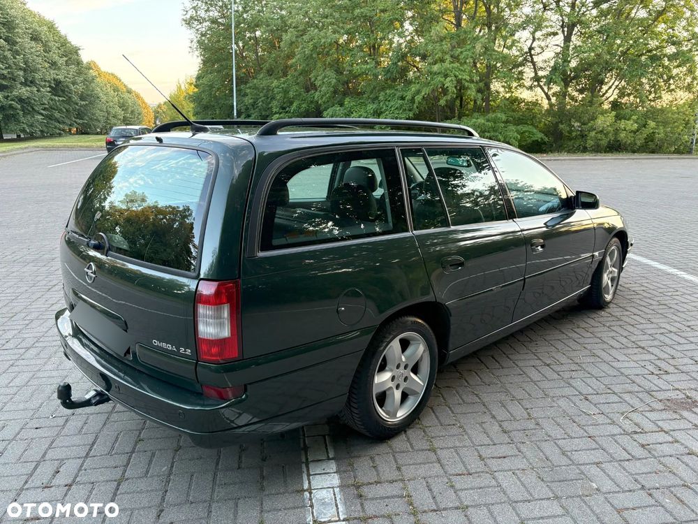 Opel Omega 2.2 Elegance - 9