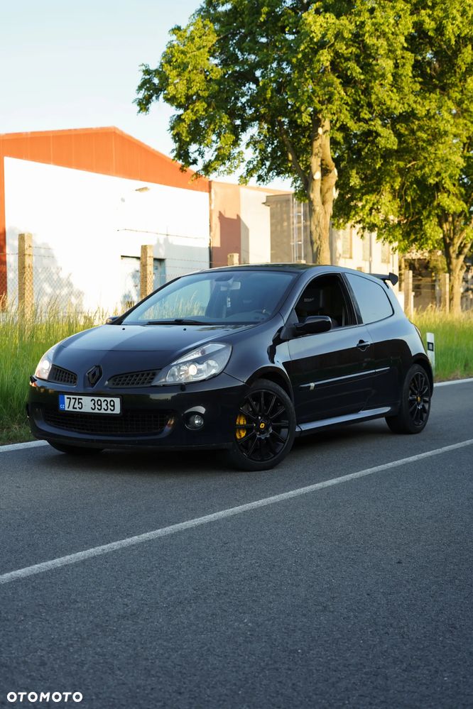 Renault Clio Sport F1-Team R27 - 16