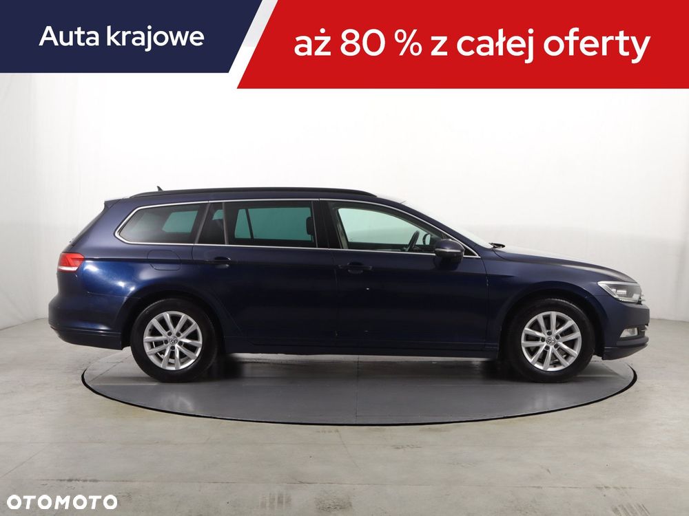 Volkswagen Passat Variant - 8