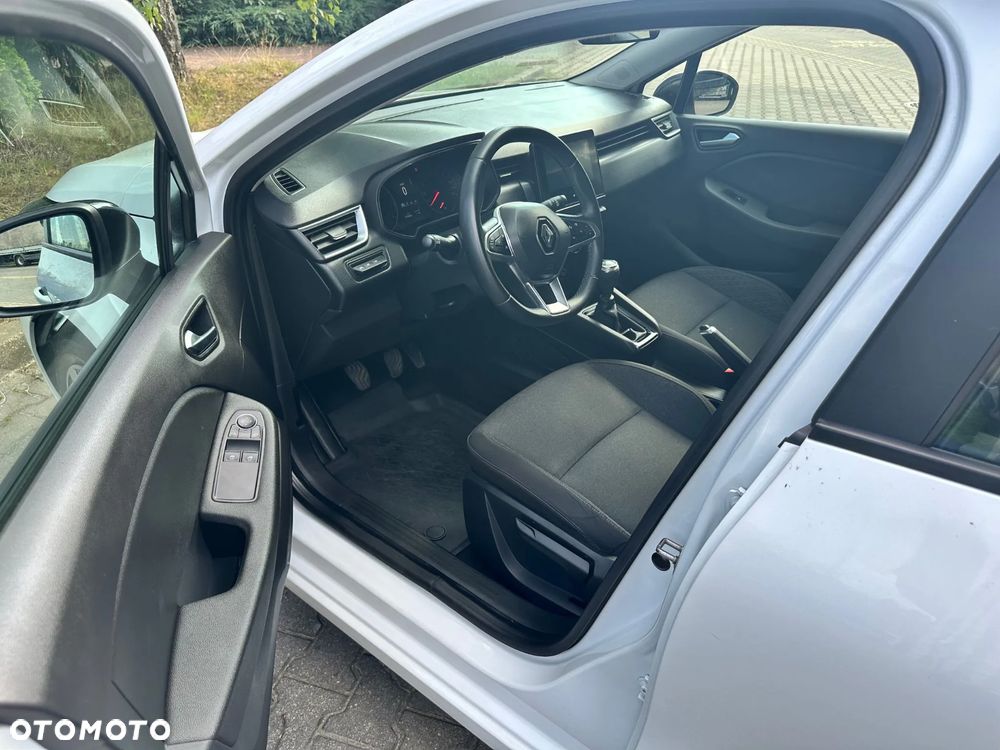 Renault Clio ver-1-0-tce-equilibre - 16