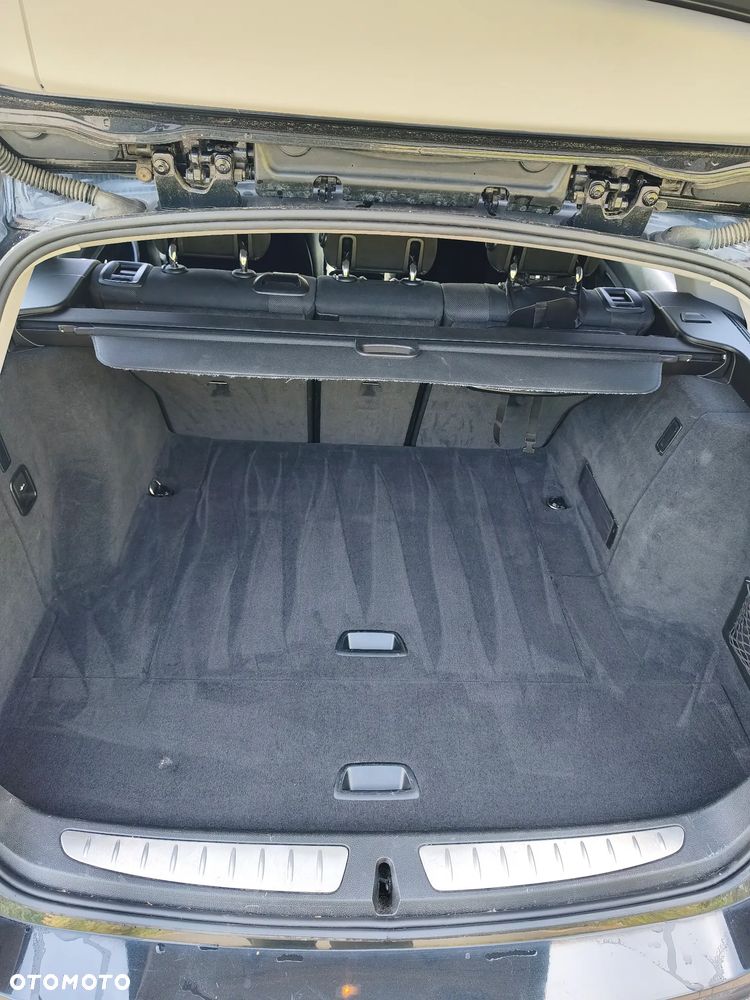 BMW Seria 3 318d Sport Line - 11