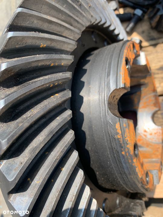 79089819 R49/12M0Y Atak, koło talerzowe mostu tylnego JCB 426/436 - 1