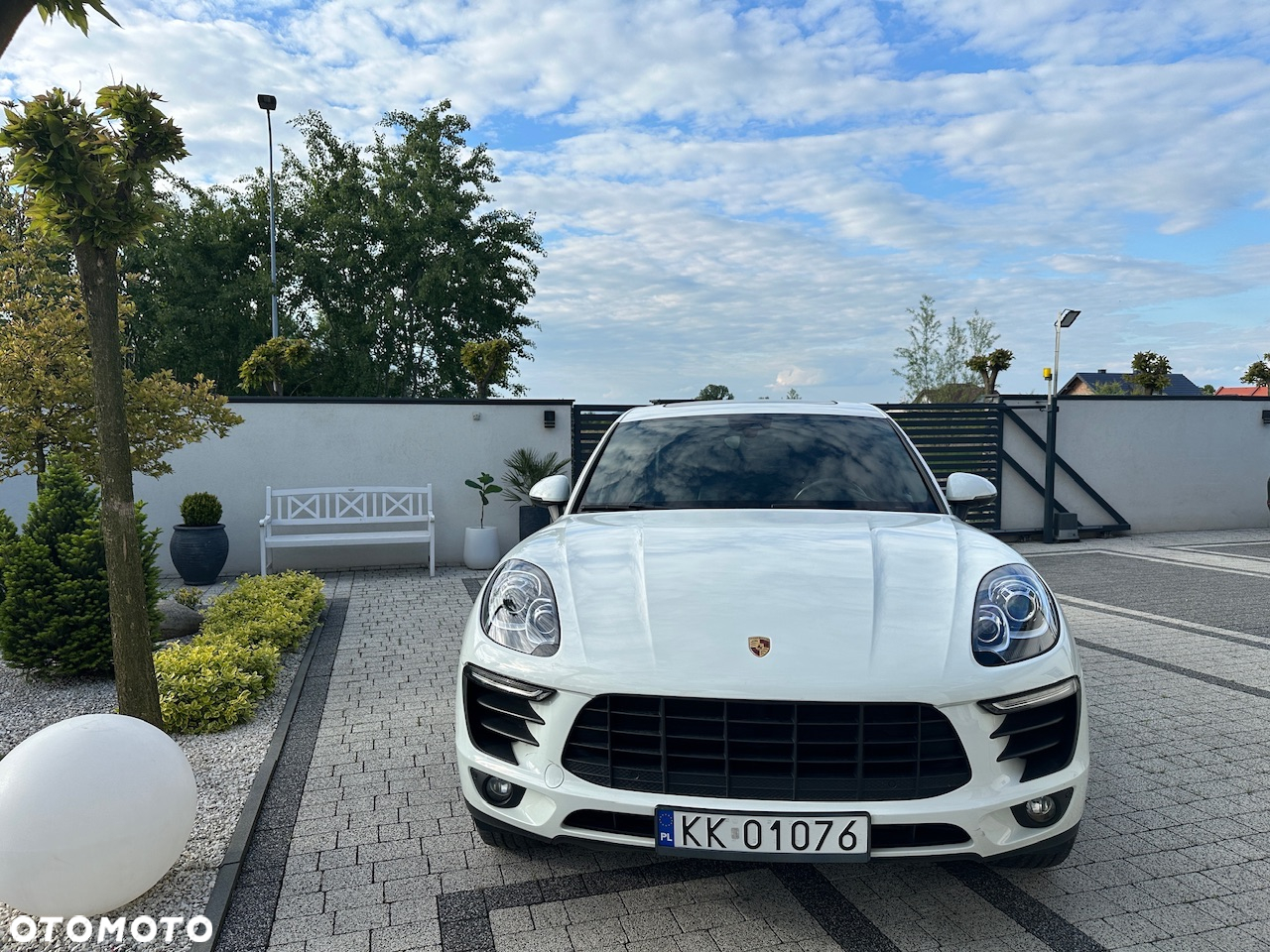 Porsche Macan Standard - 2