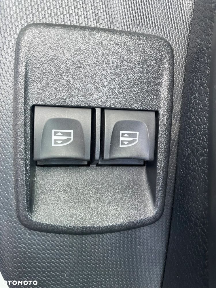 Dacia Sandero 1.0 SCe Open - 12
