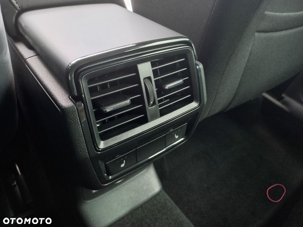 Skoda Karoq 1.5 TSI ACT Drive DSG - 12