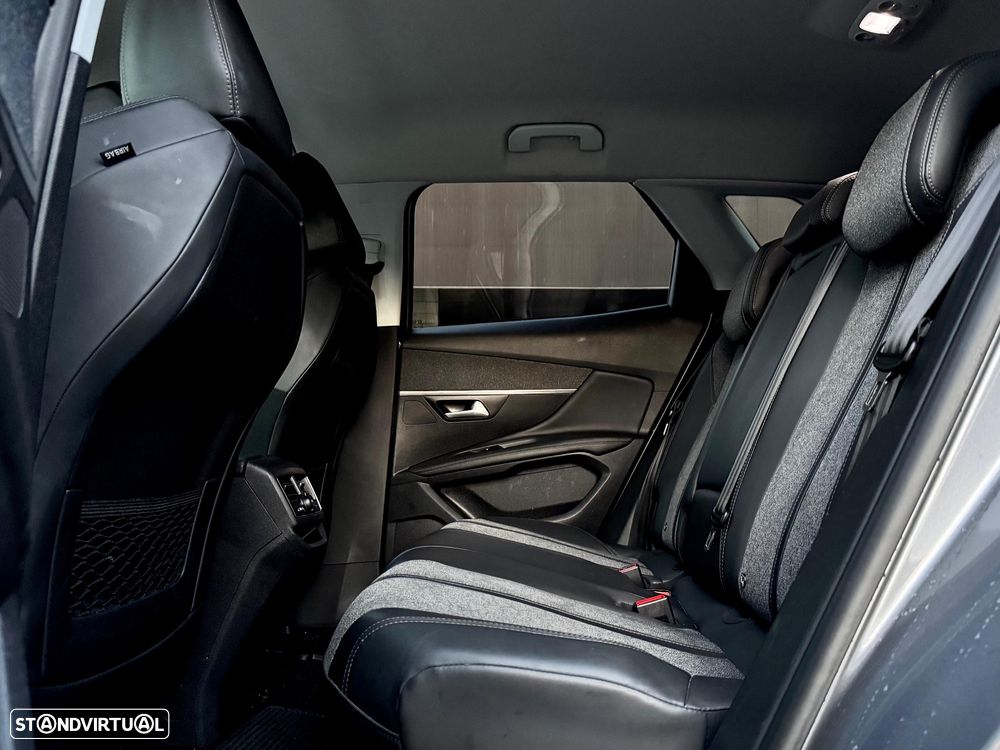 Peugeot 3008 PureTech 130 Stop & Start GPF Allure Pack - 23