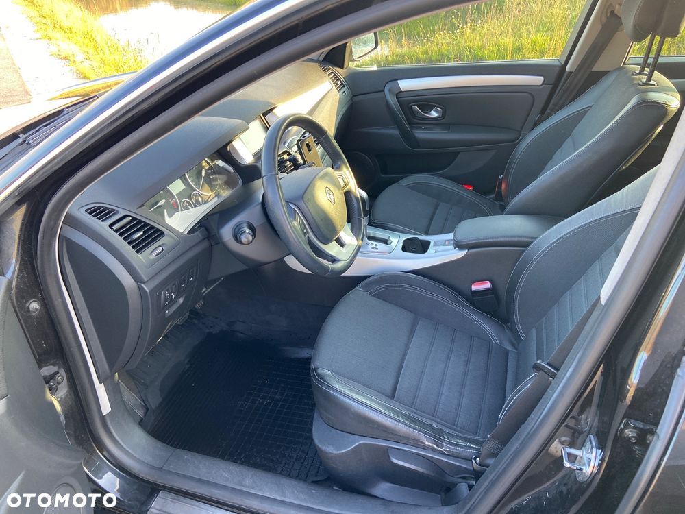 Renault Laguna 2.0 DCi Initiale - 9