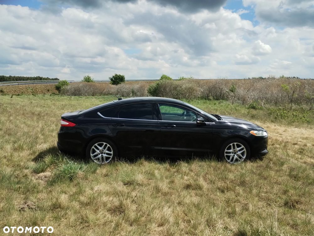 Ford Fusion - 12