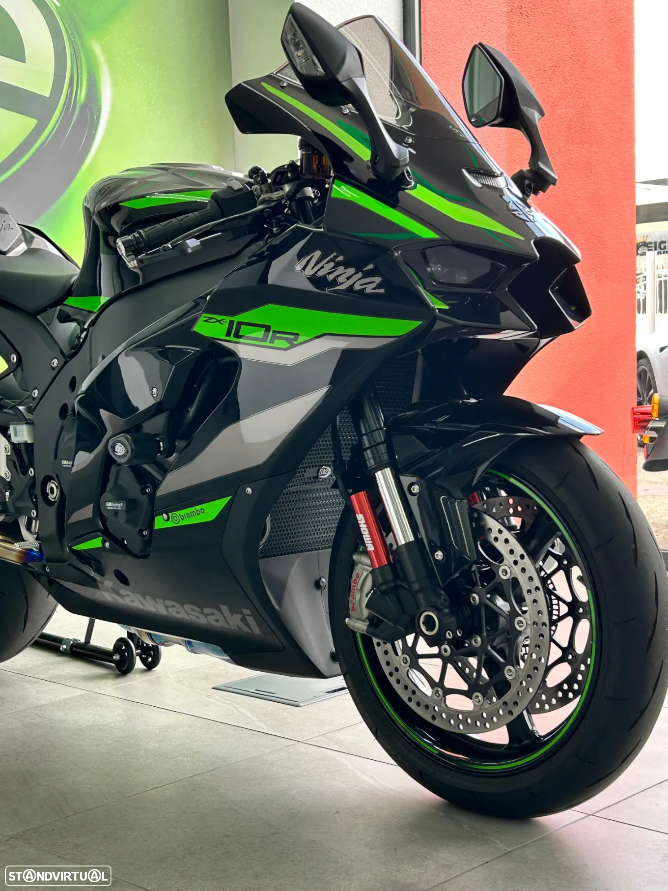 Kawasaki Ninja ZX-R - 13