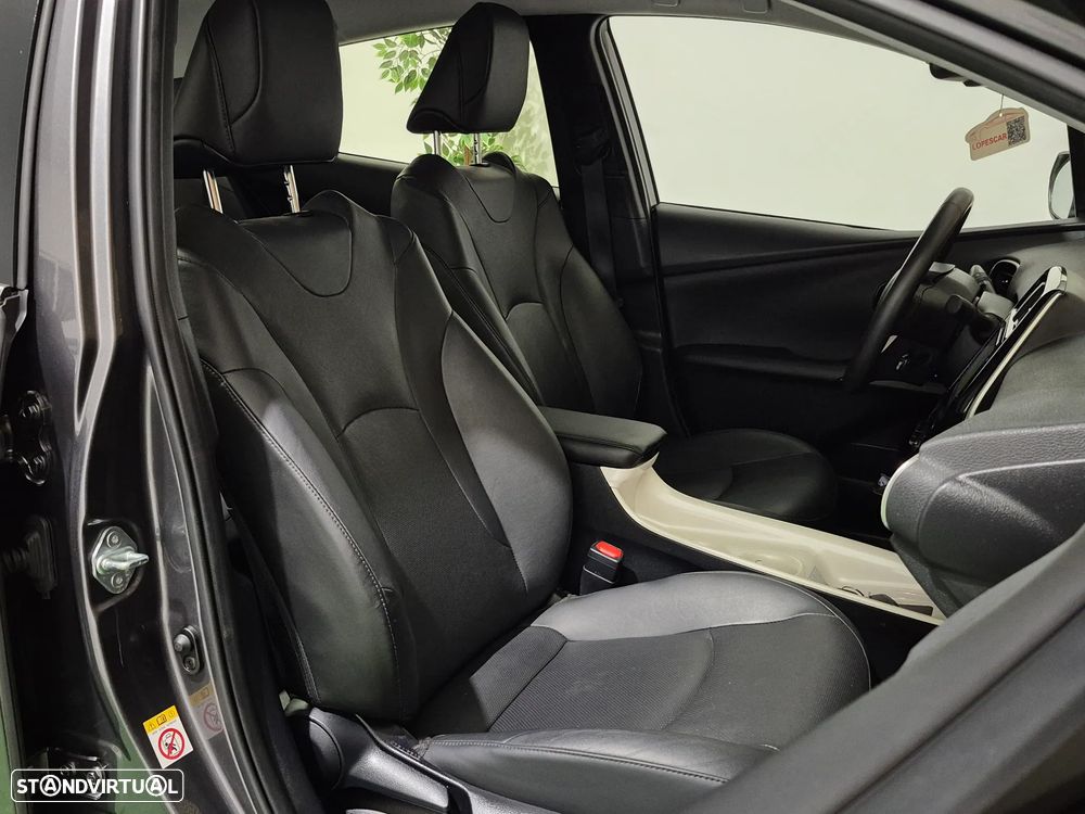 Toyota Prius 1.8 Luxury Pele - 18