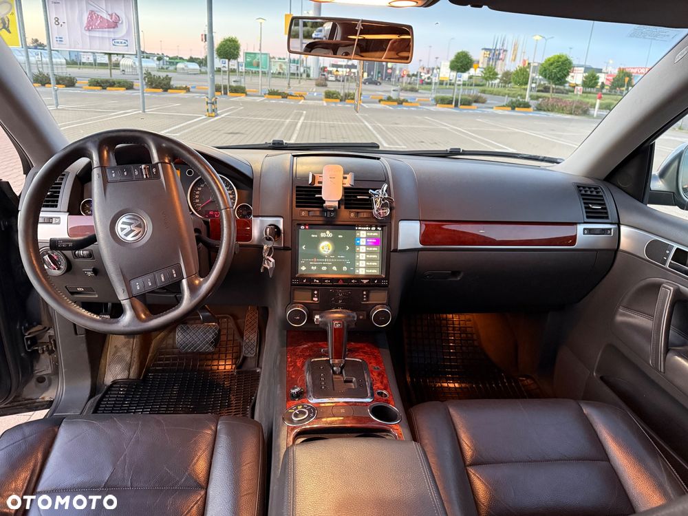 Volkswagen Touareg - 13