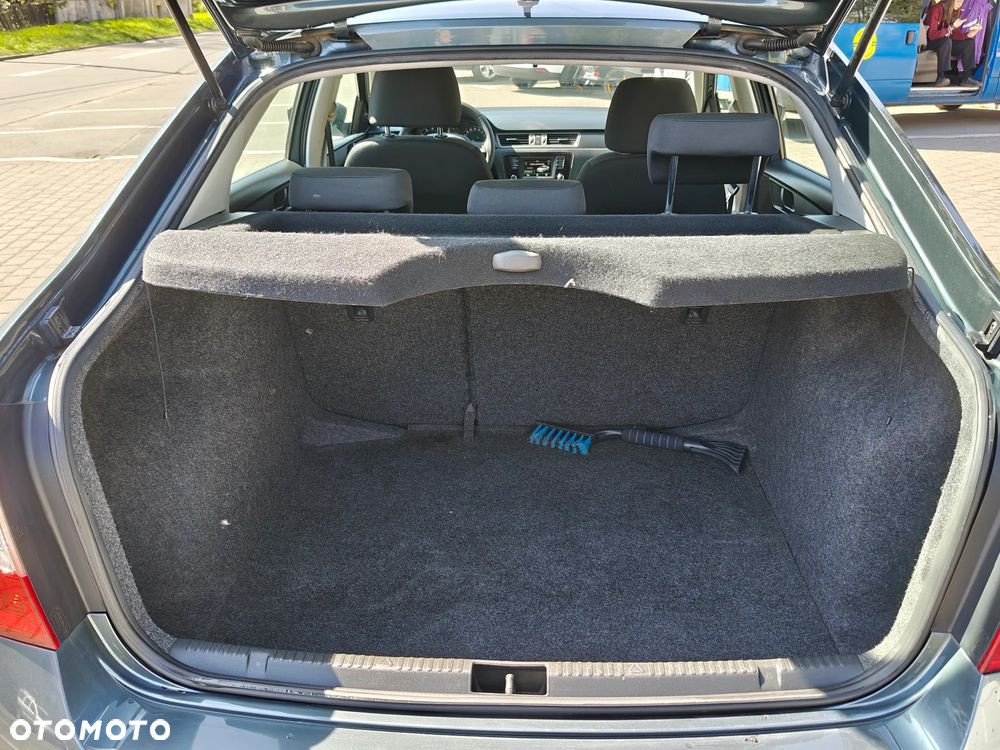 Skoda RAPID 1.2 TSI Ambition DSG - 17
