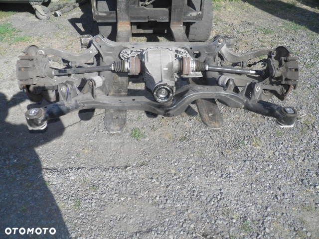 ZAWIESZENIE MOST DYFER AUDI Q5 2013r