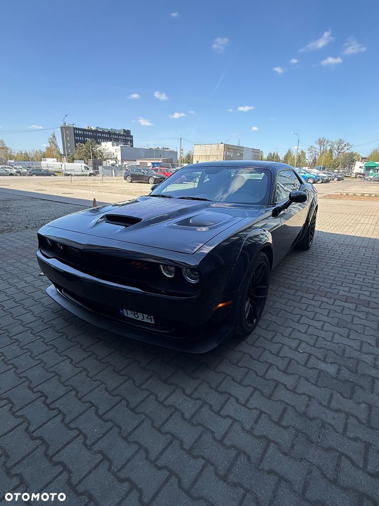 Dodge Challenger - 7