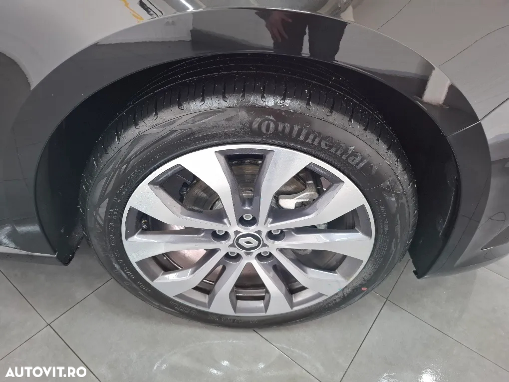 Renault Megane TCe 140 GPF Techno - 4
