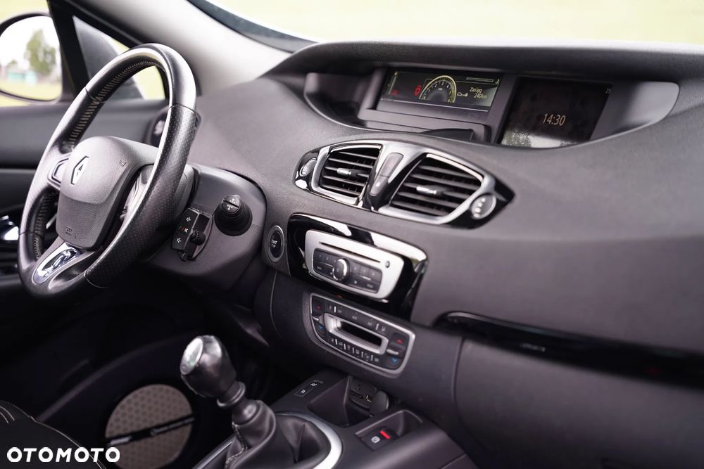 Renault Scenic 1.5 dCi Bose - 12