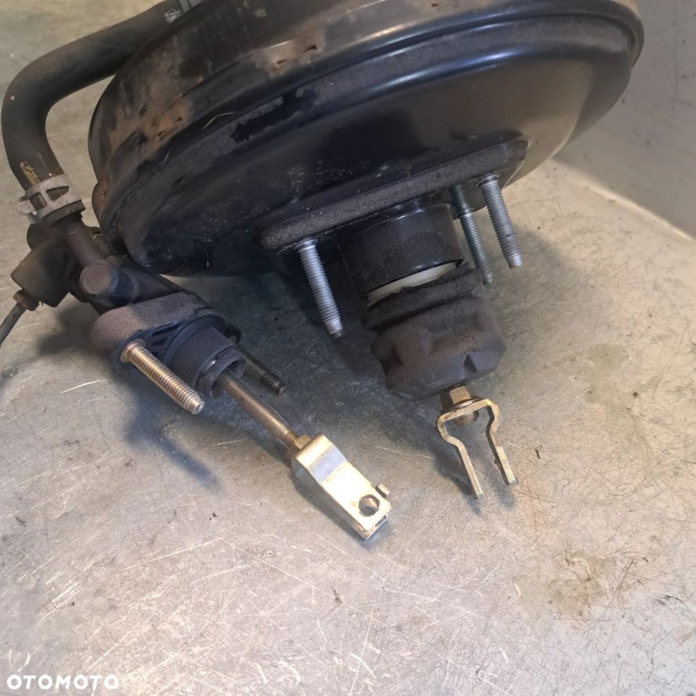 TOYOTA YARIS I SERWO POMPKA HAMULCOWA 47200 OD040 - 4