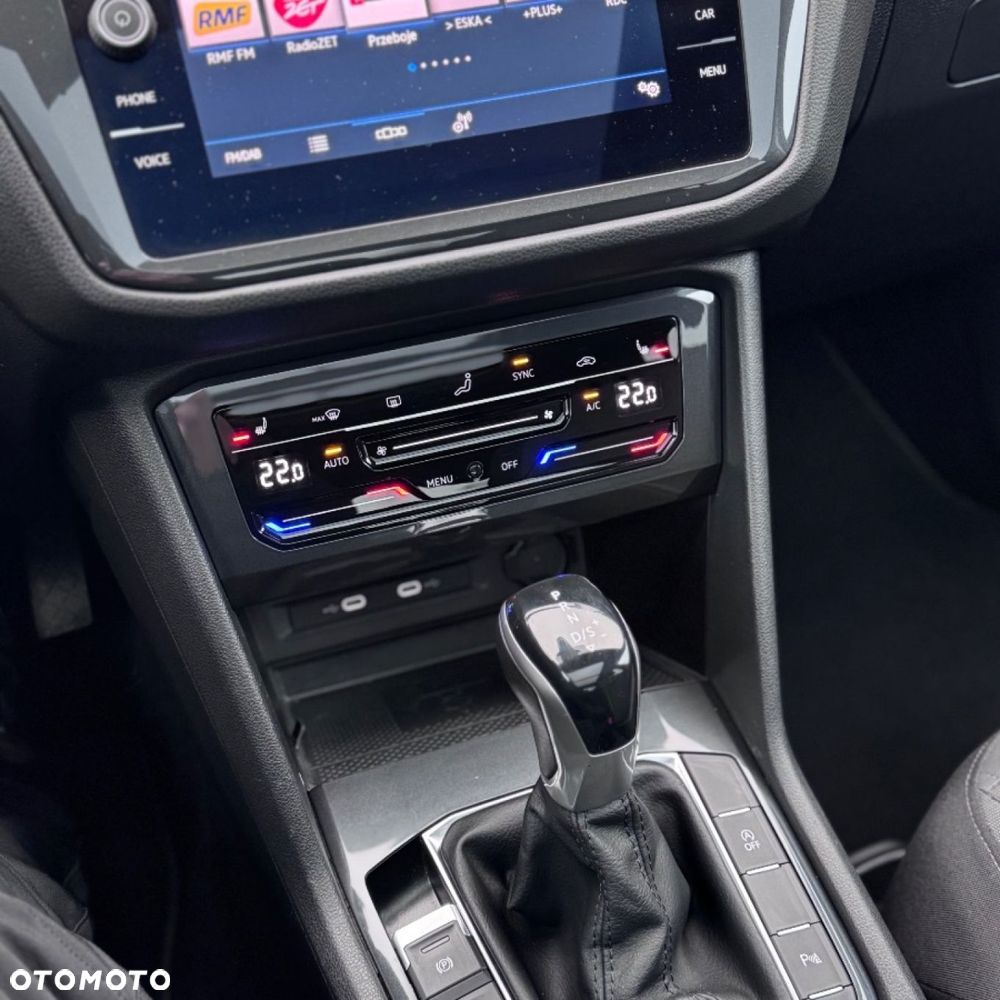 Volkswagen Tiguan - 38