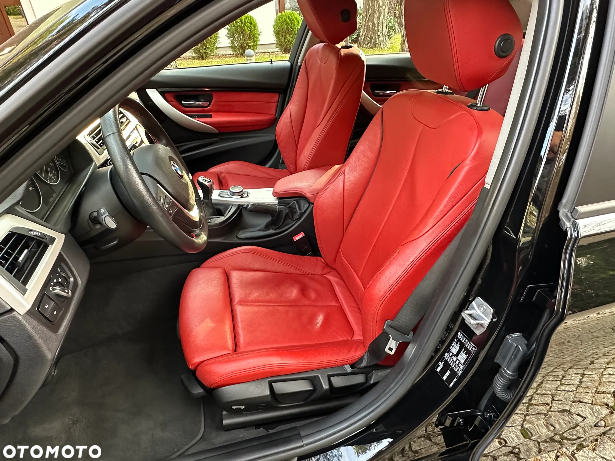 BMW Seria 3 318d - 5
