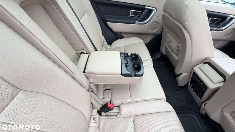 Land Rover Discovery Sport 2.0 Si4 HSE Luxury - 38