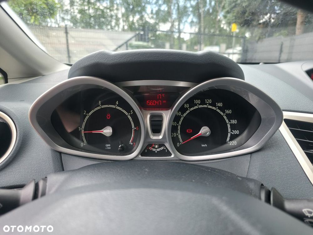 Ford Fiesta - 20