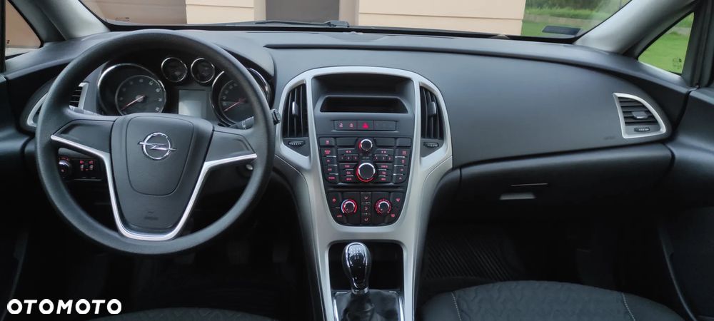 Opel Astra 1.6 Cosmo - 8