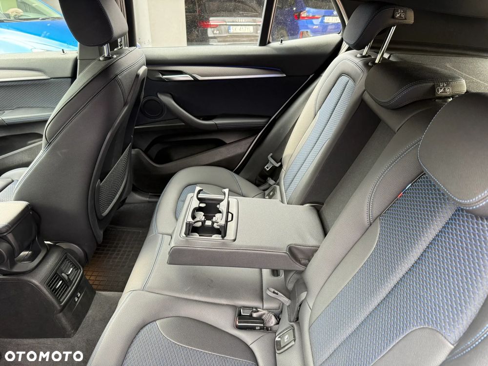 BMW X2 sDrive18i - 15