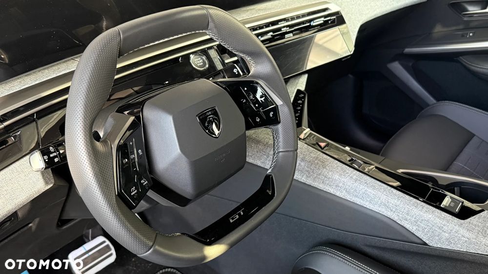 Peugeot 3008 1.2 PureTech mHEV GT E-DCS6 - 11