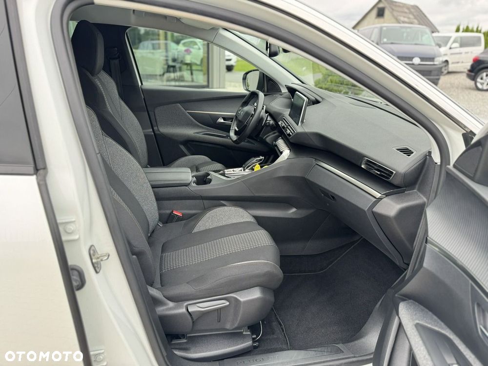 Peugeot 3008 - 18