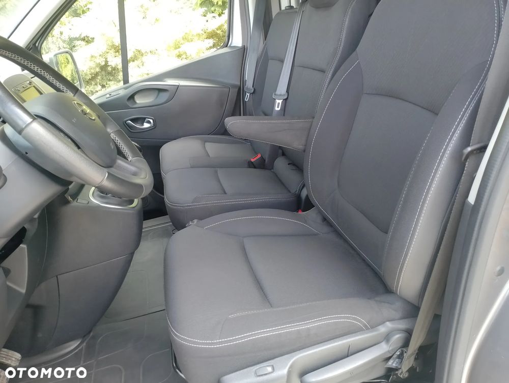 Nissan NV300 - 27