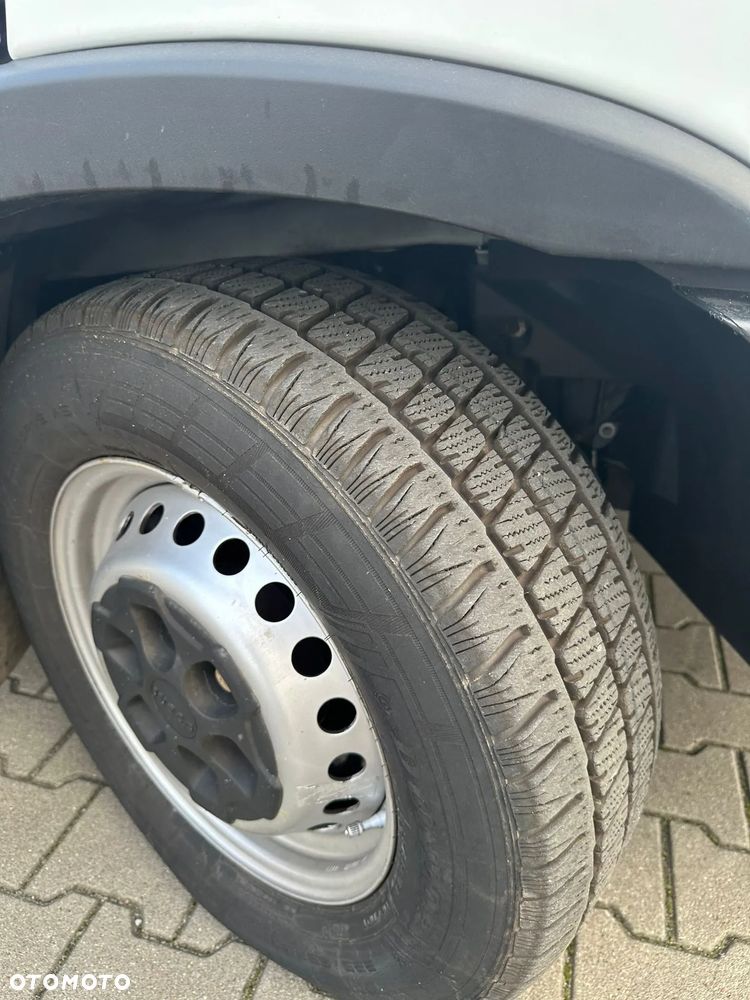 Iveco 35S16A8V 16m3 - 11