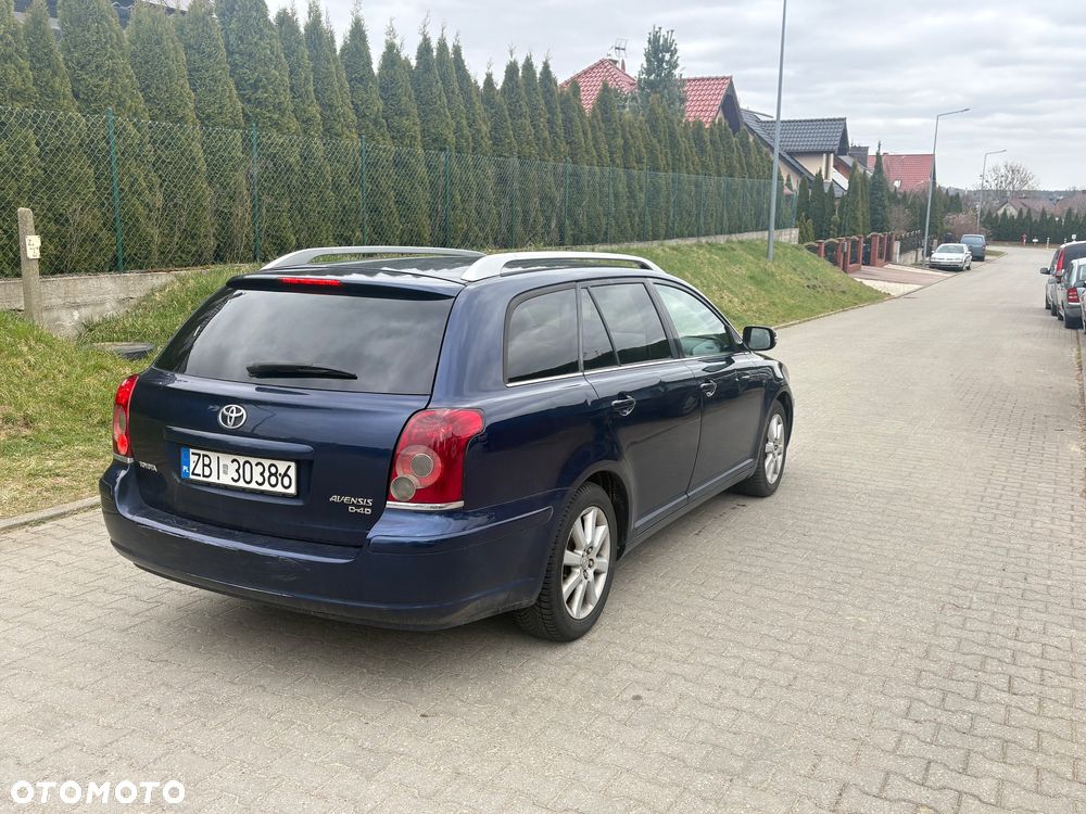 Toyota Avensis 2.0 D-4D Platinium - 13