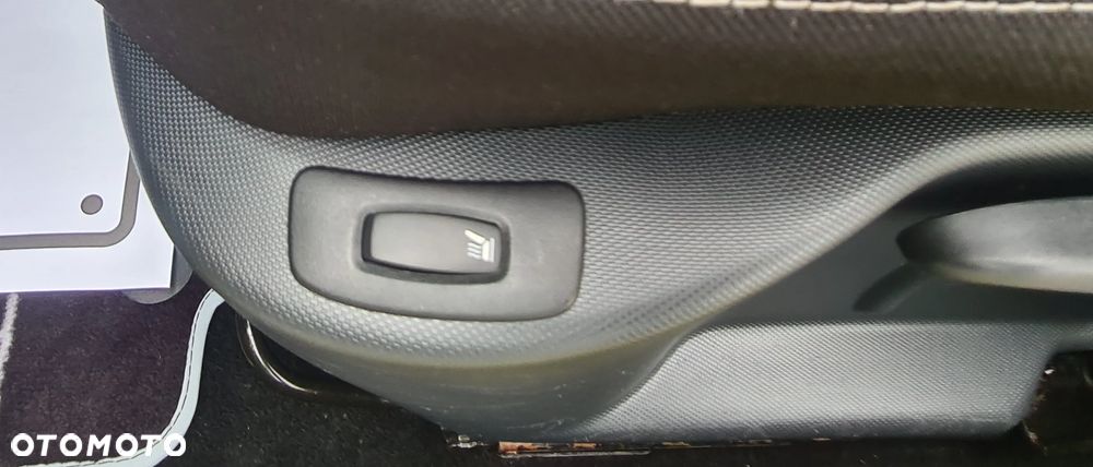 Renault Clio ENERGY TCe 90 Start & Stop LIMITED - 31