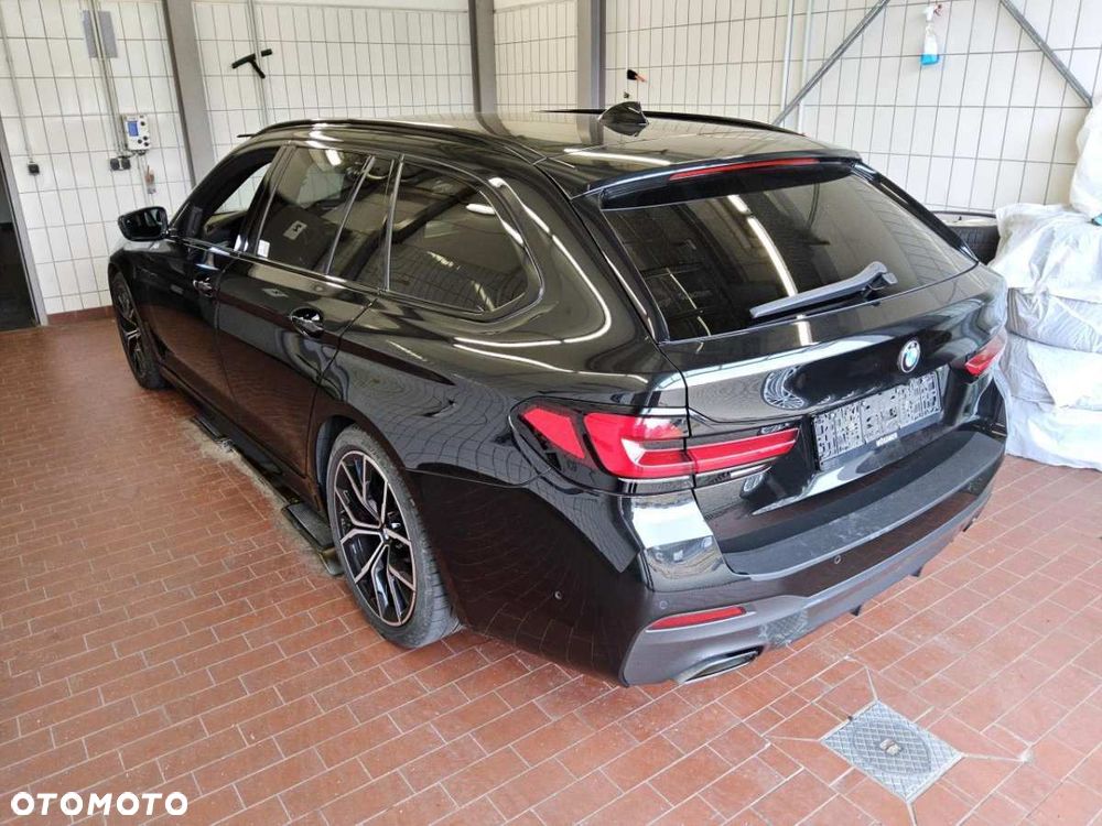 BMW Seria 5 520d M Sport sport - 3