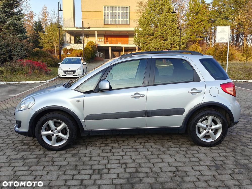 Suzuki SX4 1.6 GS / Premium - 14