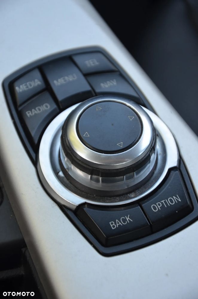 BMW Seria 3 316d Luxury Line - 25