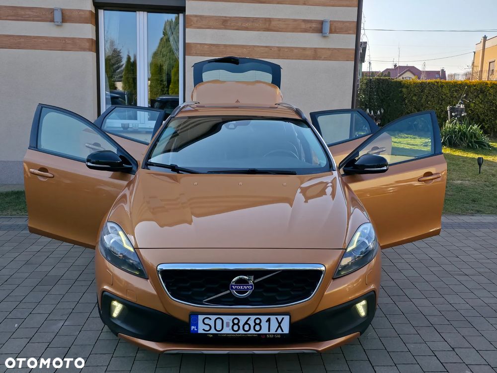 Volvo V40 Cross Country D3 Momentum - 13