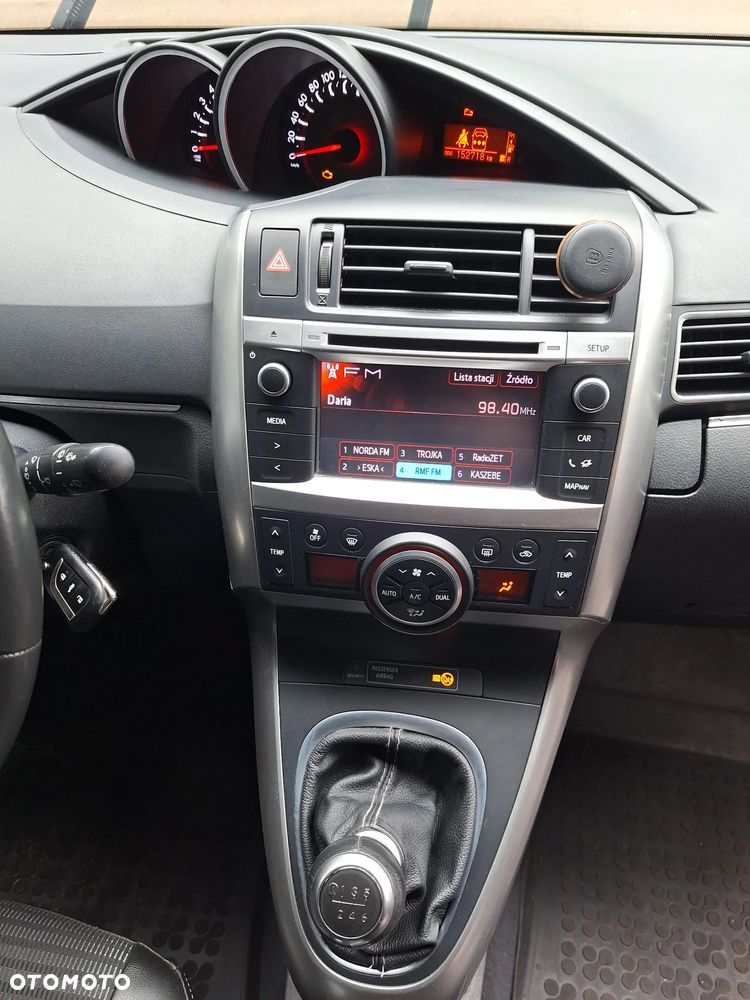 Toyota Verso 1.8 Life - 17