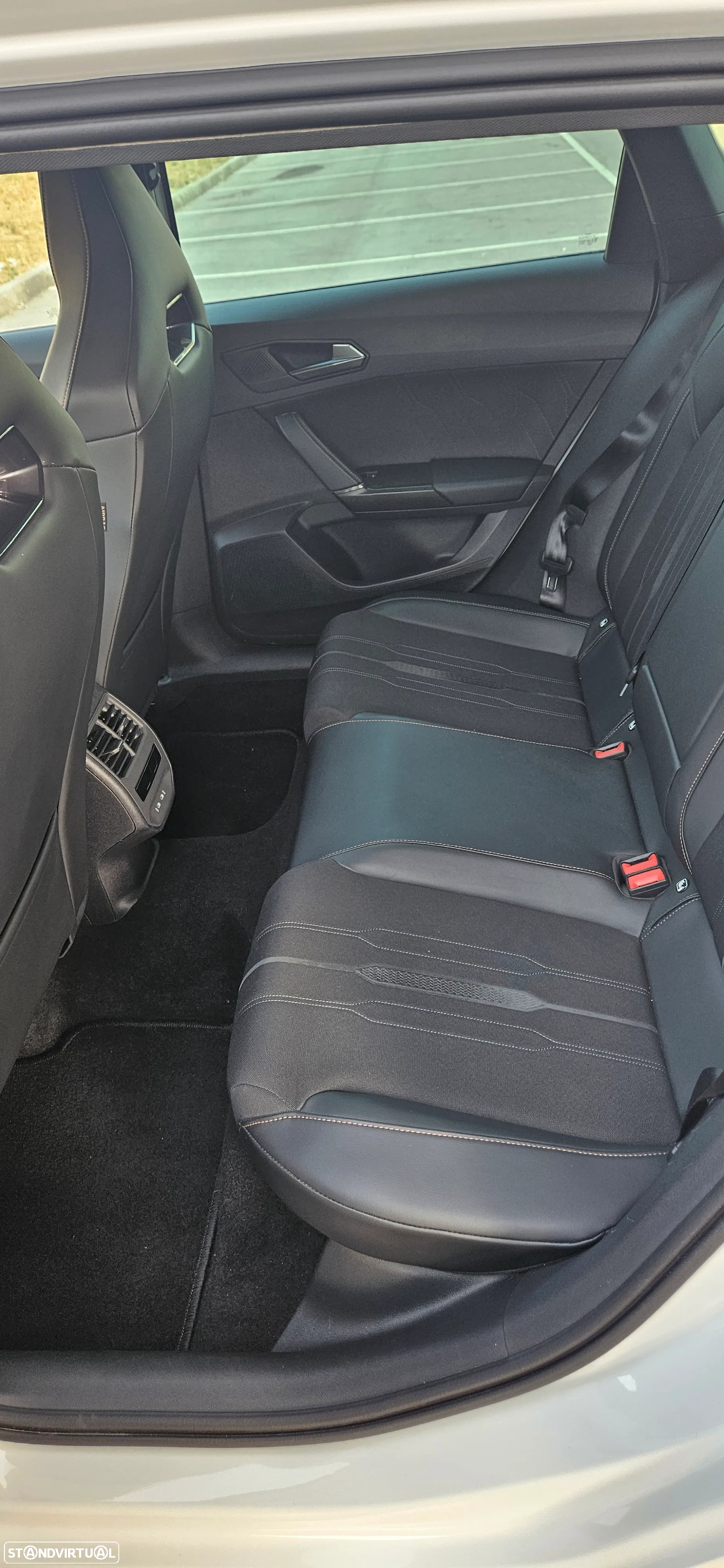 Cupra Leon ST 1.4 e-Hybrid MID DSG - 27