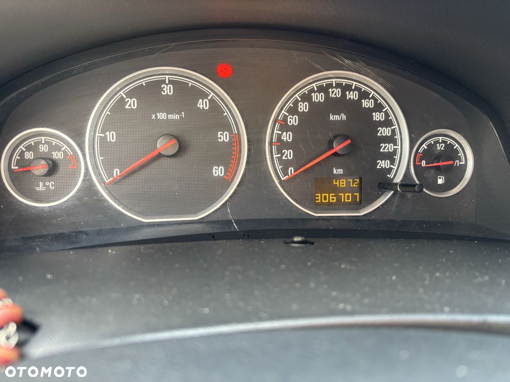 Opel Vectra - 8
