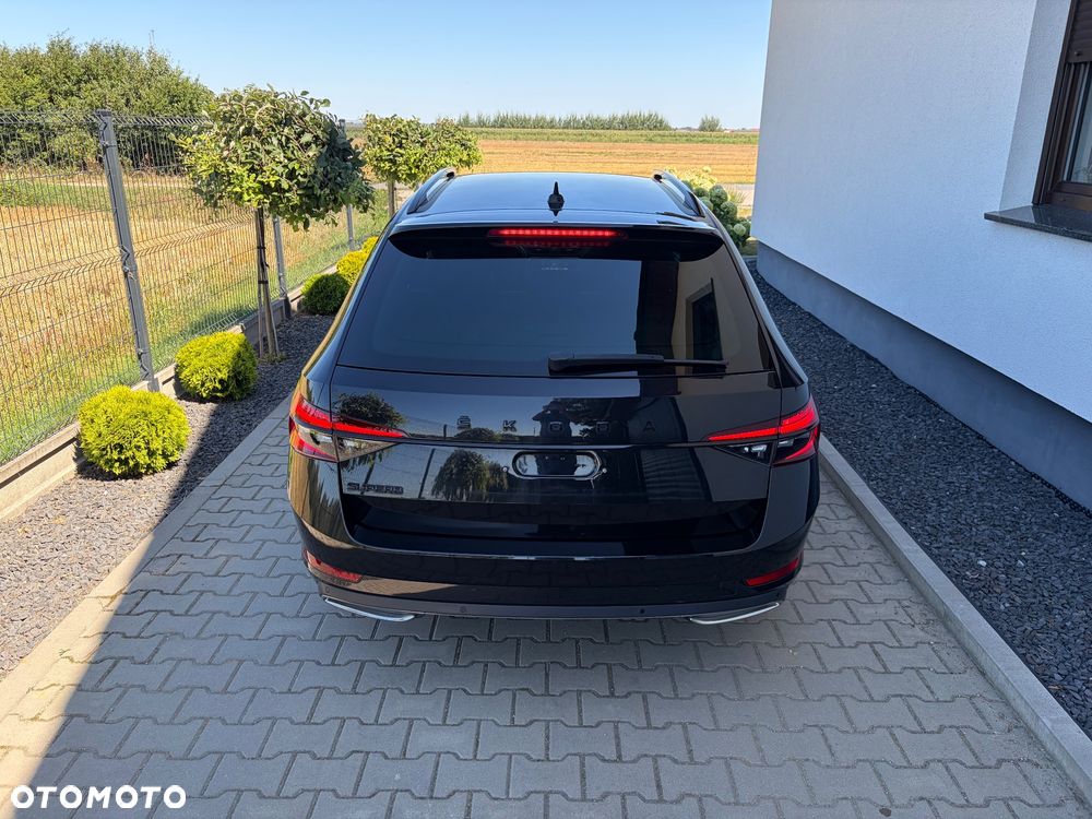 Skoda Superb 2.0 TDI DSG Sportline - 2