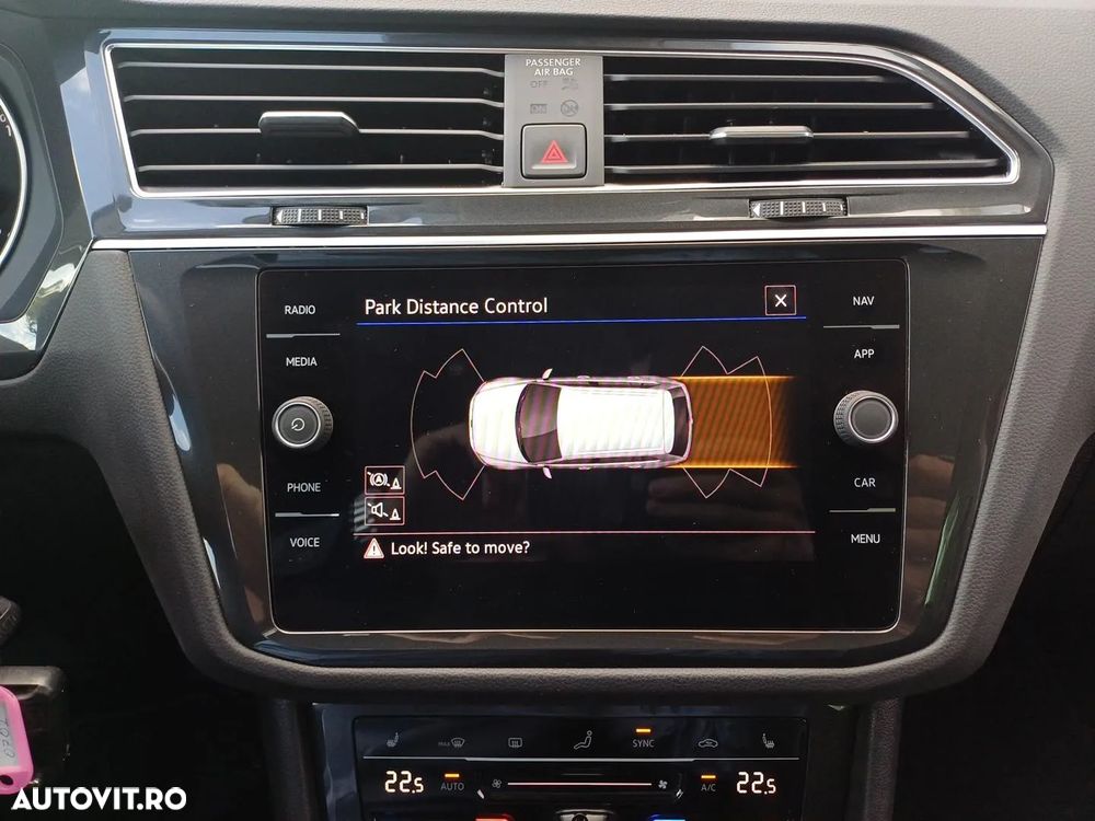 Volkswagen Tiguan 2.0 TDI DSG Base - 18