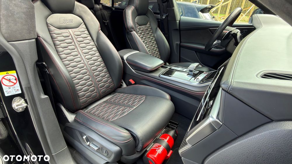 Audi RS Q8 - 27