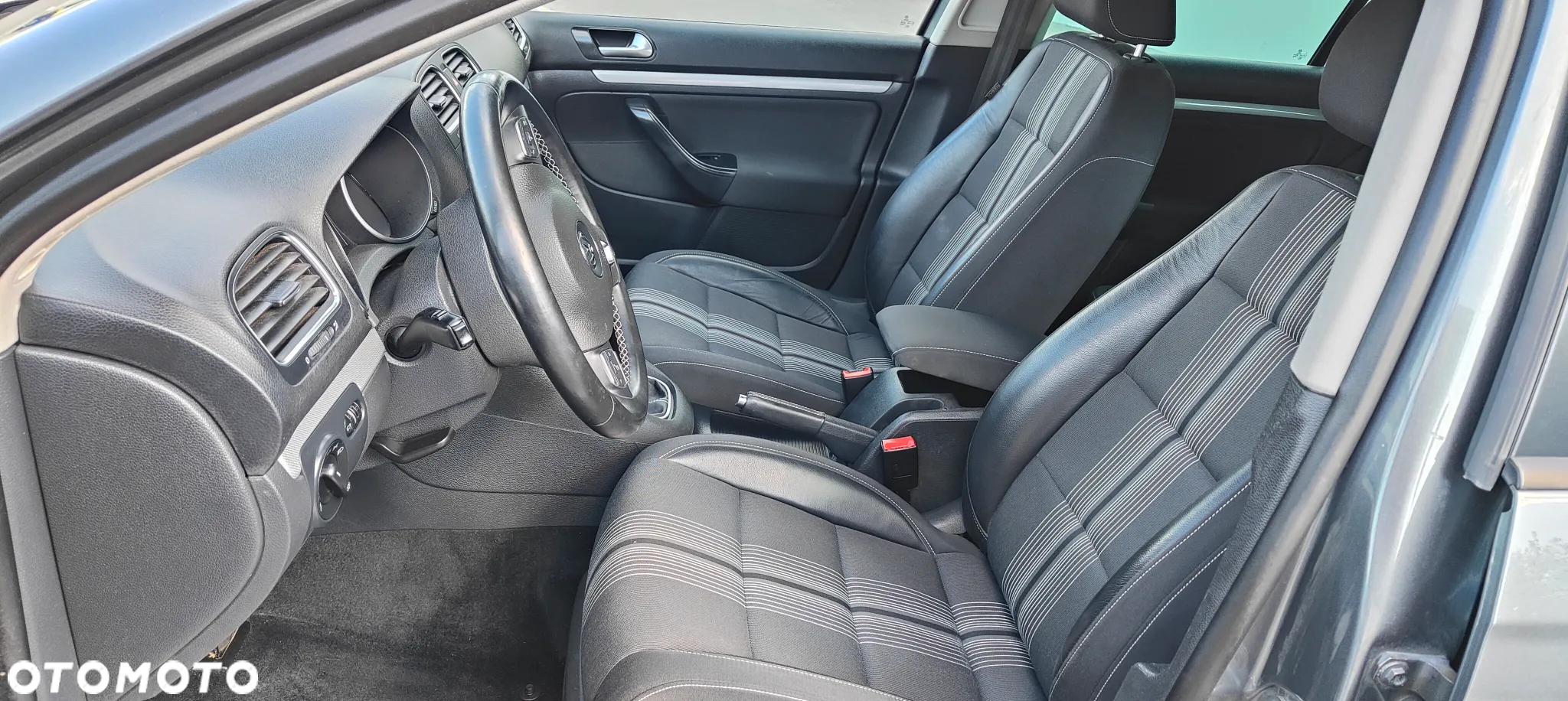 Volkswagen Golf Variant 1.6 TDI DPF MATCH - 27
