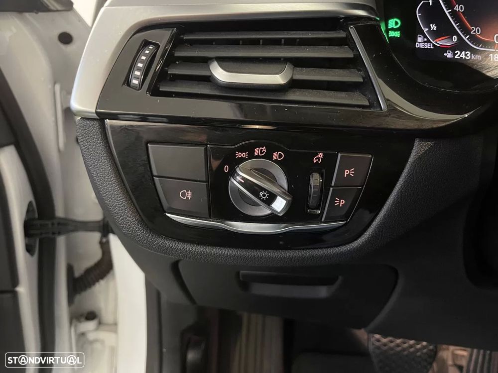 BMW 520 d Auto - 38