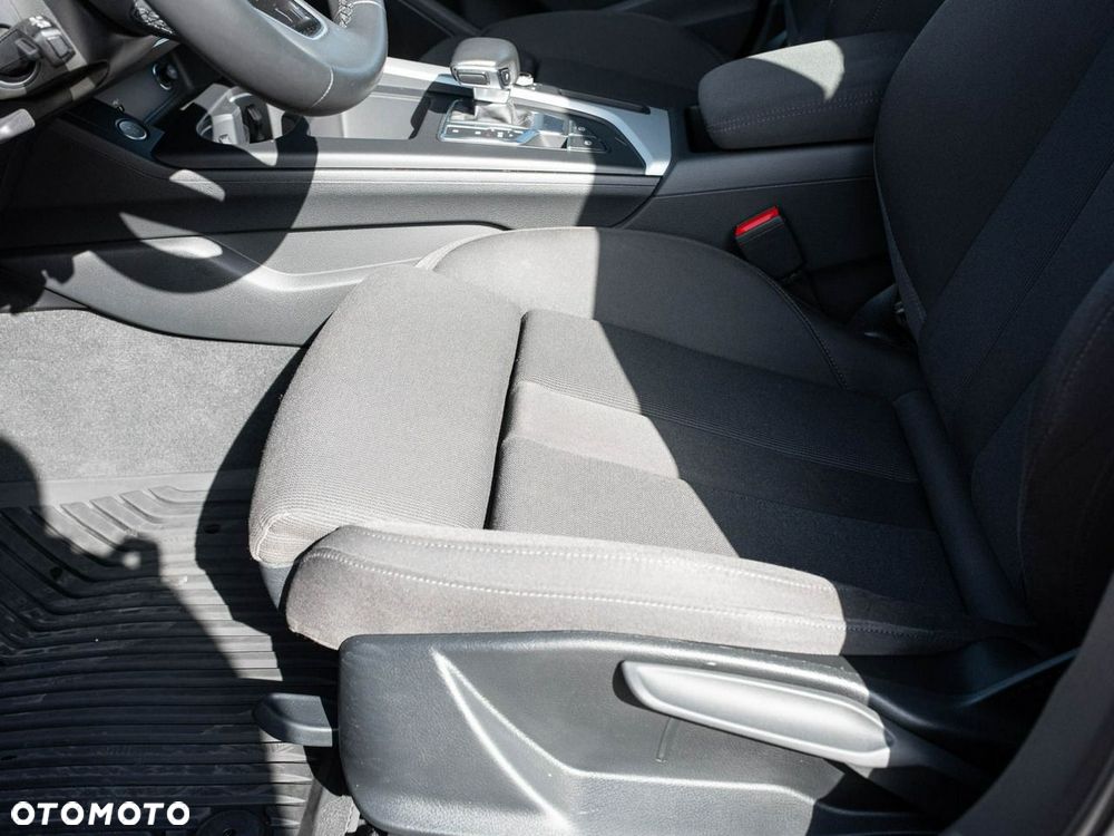 Audi A4 Avant 35 TDI mHEV S tronic - 11