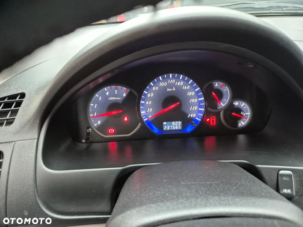 Mitsubishi Grandis 2.0 DI-D 7-Sitzer Intense - 6